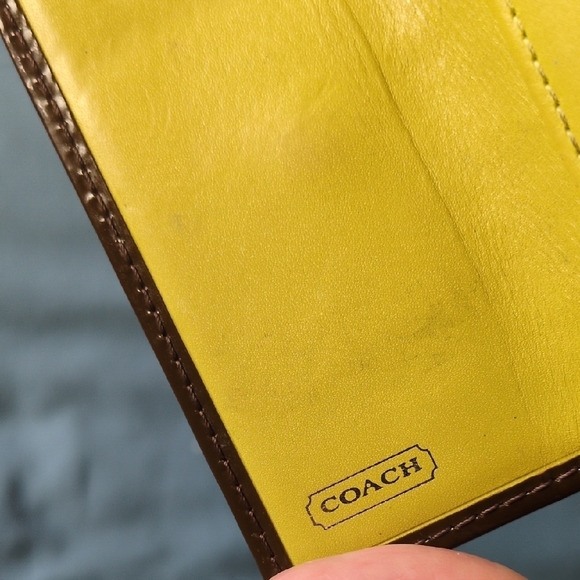 Coach Brown Leather Key & Card Holder with Embossed Logo - Picture 4 of 6